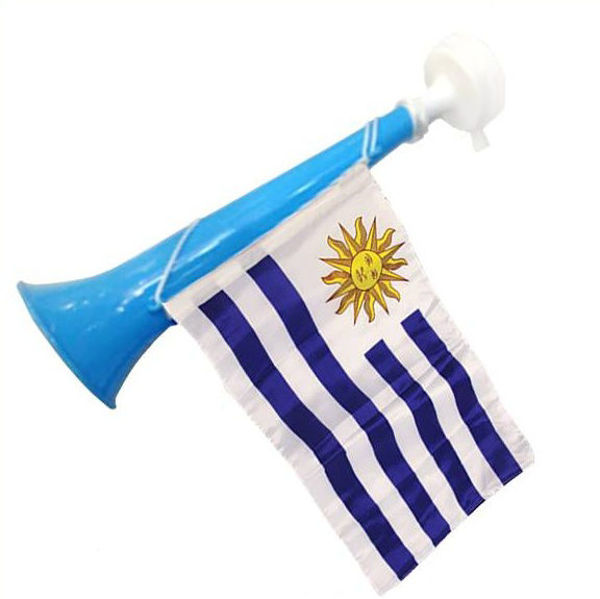 Imagen de Corneta Plástica con Bandera Uruguay