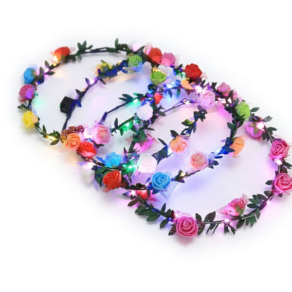 Imagen de Corona Flores con Hojas y Luces